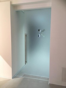 porta vetro satinato porte in vetro porte di vetro porte arredamento vetro treviso pordenne udine trieste venezia (2)